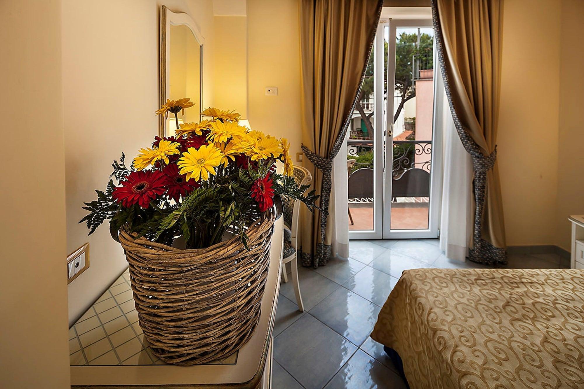 Nettuno Hotel 4*